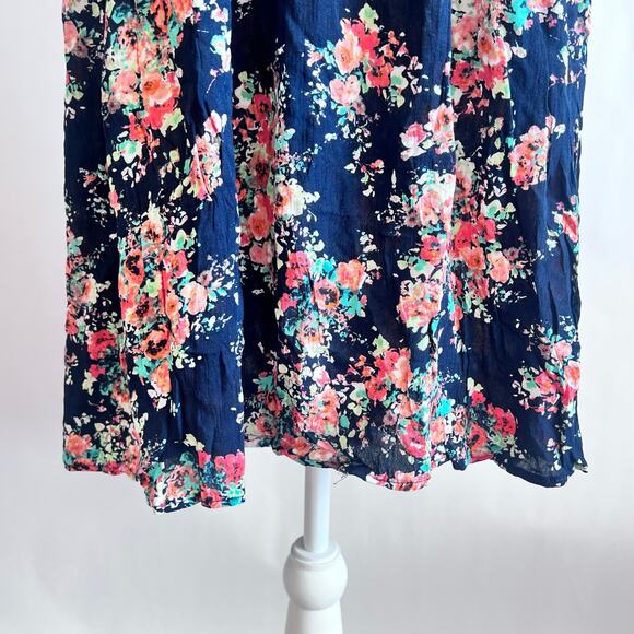 SOCIALITE WOMENS FLORAL PRINT HALTER DRESS FLORAL FLOWY NWT SIZE LARGE - Picture 3 of 12